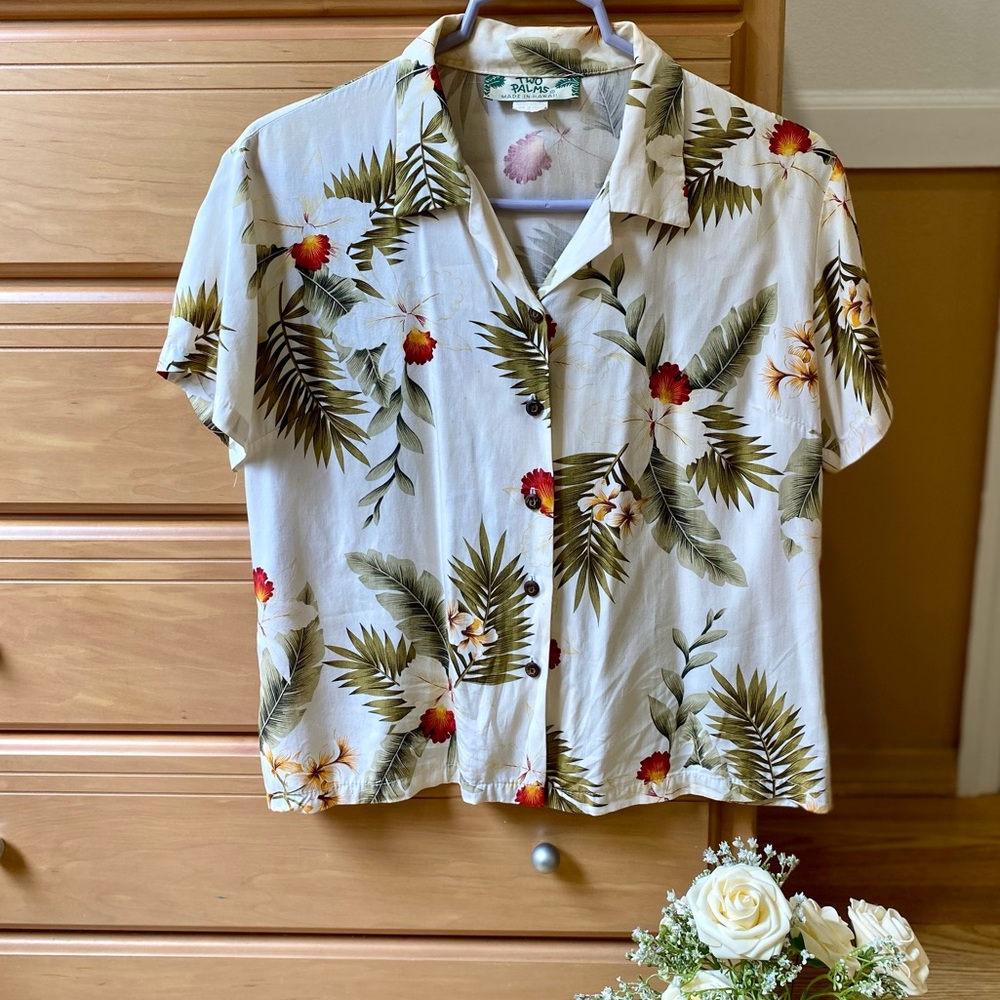 🏝️ Palm & Plumeria print vintage Buttondown blouse, small - Picture 2 of 8